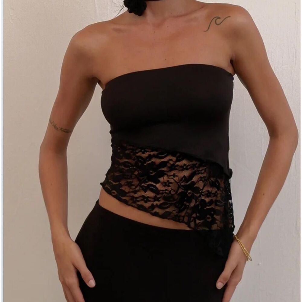 Motel Women's Black Crop-top - Picture 3 of 6